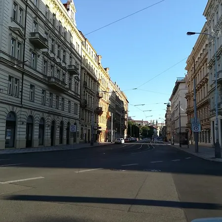 Kinsky Park View Апартаменты *